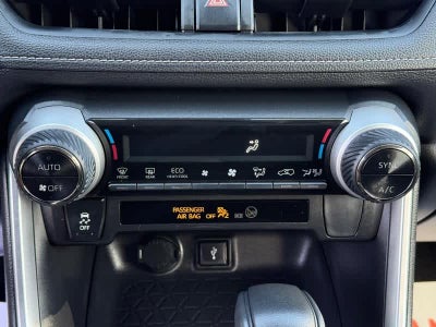 2021 Toyota RAV4 Hybrid LE AWD *Ltd Avail*