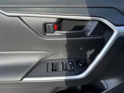 2021 Toyota RAV4 Hybrid LE AWD *Ltd Avail*