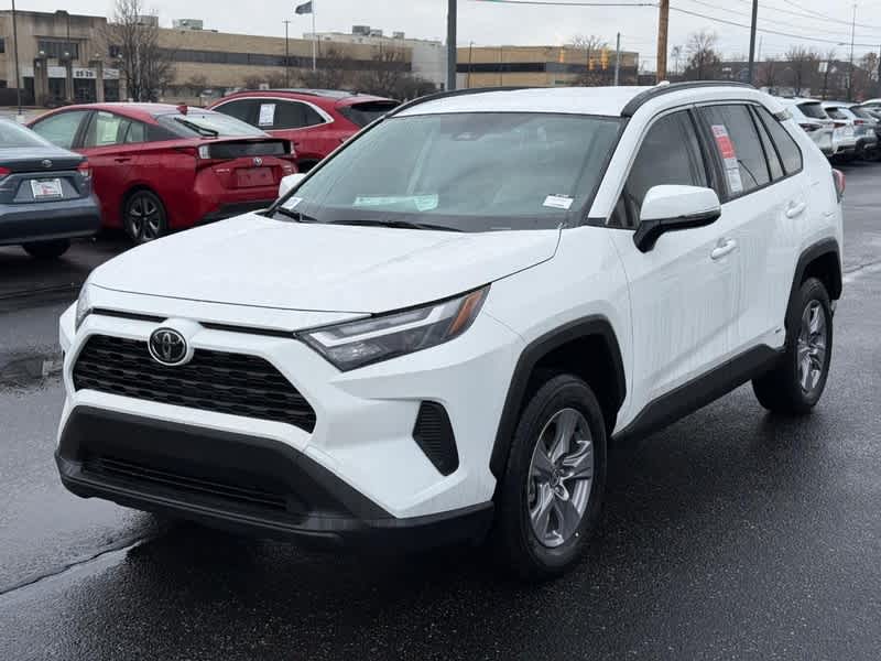 2025 Toyota RAV4 Hybrid LE AWD