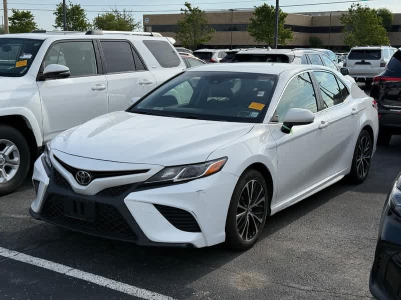 2018 Toyota Camry SE Auto