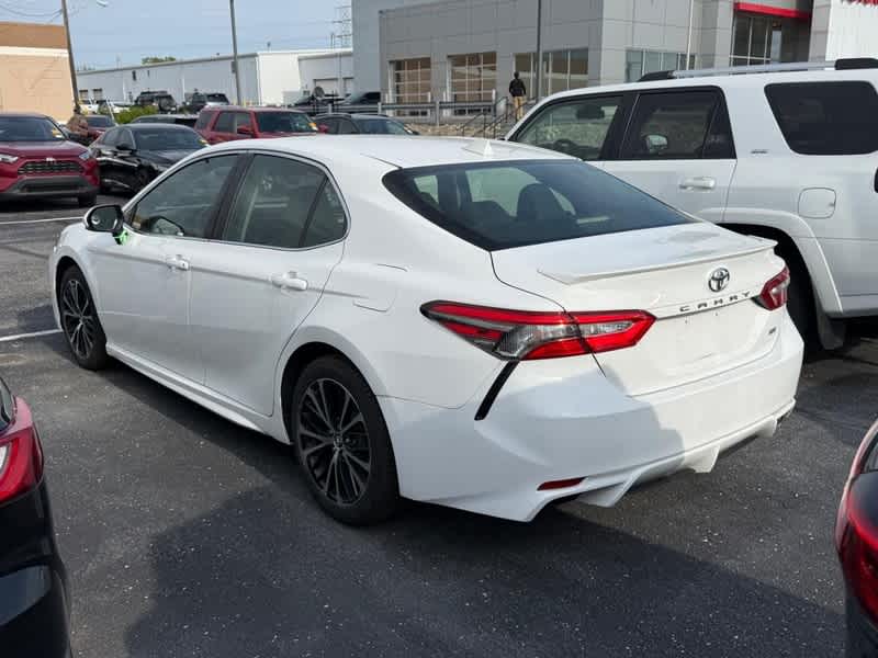 2018 Toyota Camry SE Auto