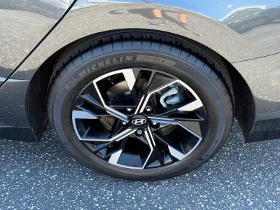 2024 Hyundai Sonata SEL 2.5L FWD