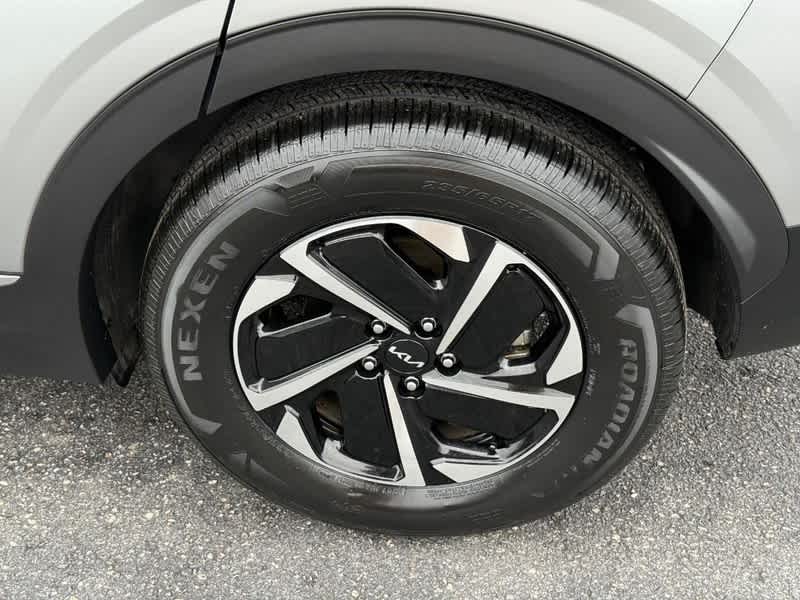 2024 Kia Sportage Hybrid LX FWD